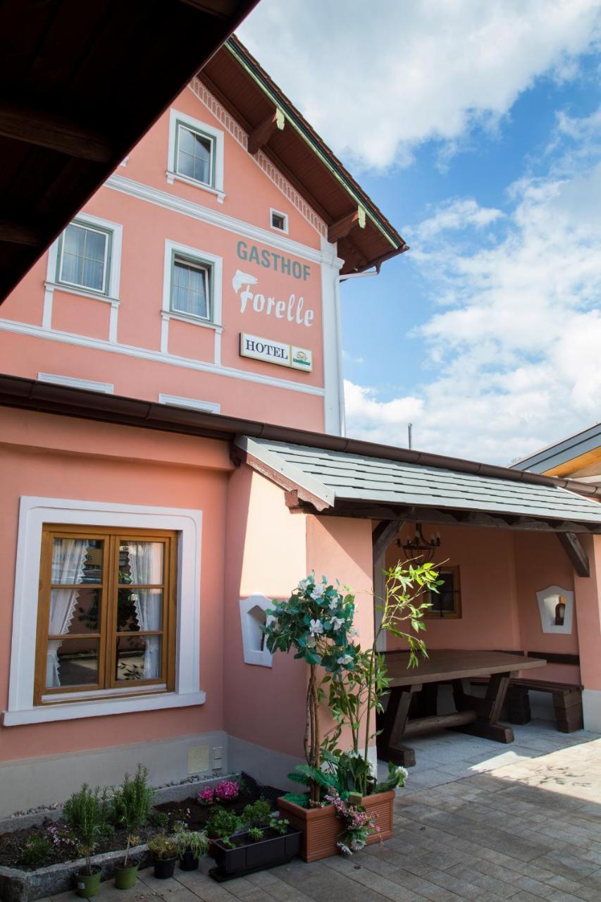 Hotel Gasthof Forelle Siegsdorf Exterior photo