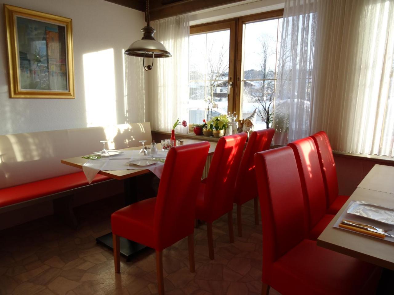 Hotel Gasthof Forelle Siegsdorf Exterior photo