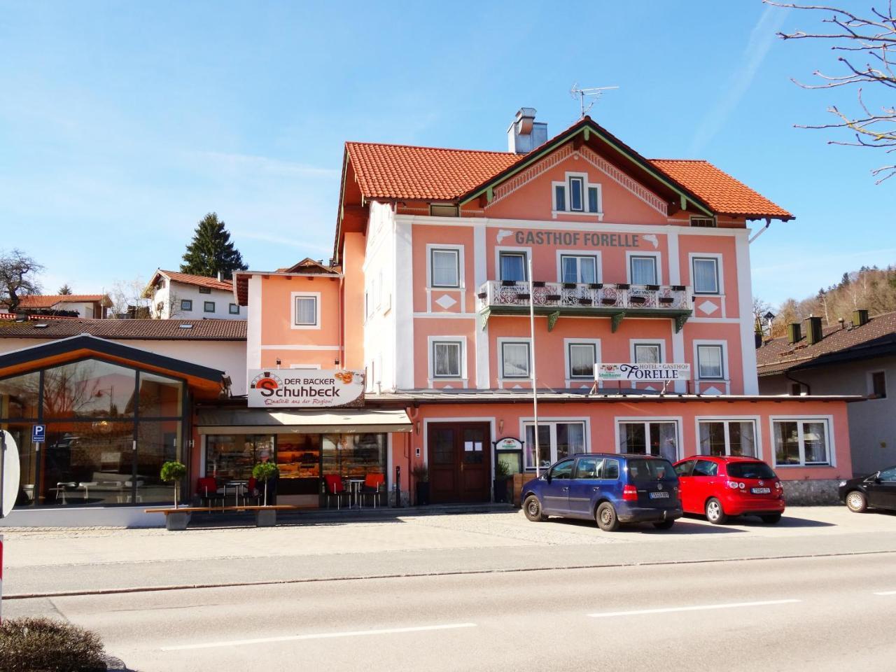 Hotel Gasthof Forelle Siegsdorf Exterior photo